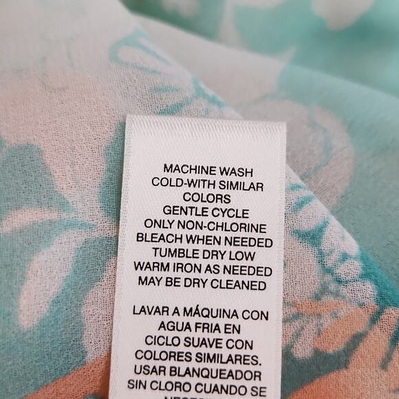 Chico's Women's Semi-sheer Button Down Multi-colored Floral Blouse Size 0/SM - Picture 10 of 11